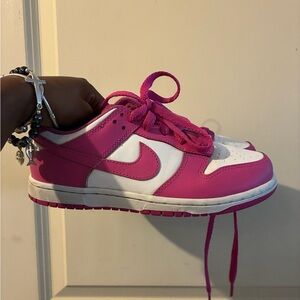Nike Kids Sneakers in Pink and White